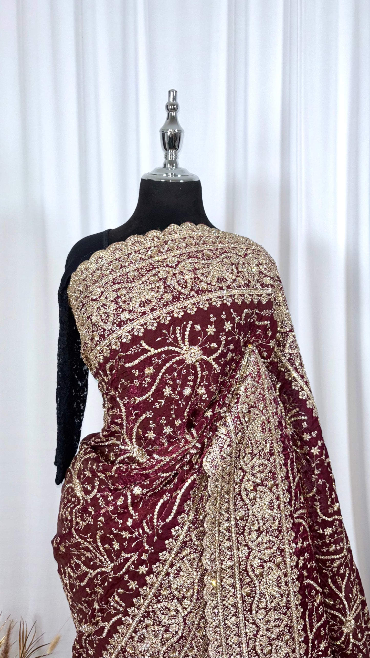 Saree traditionnel - Red Thamarai